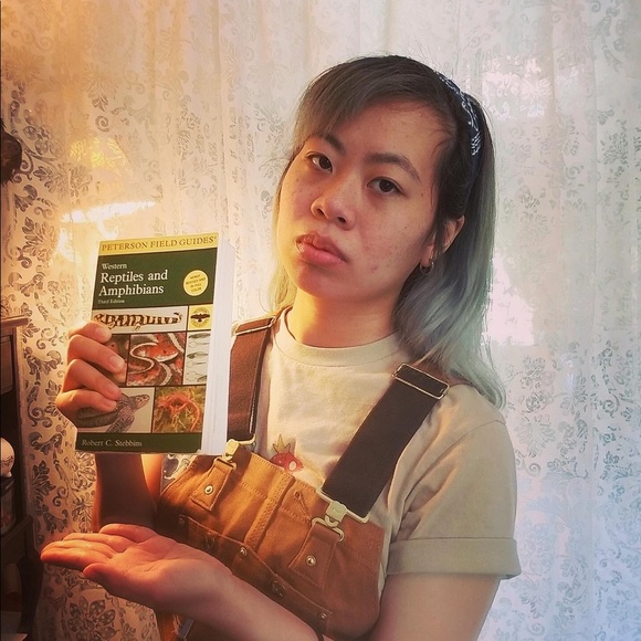 Meet your Posher - Picture 2 of 3